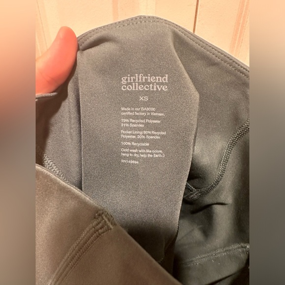 NWT Girlfriend Collective Terrace High-Rise Pocket Bike Short in Core Green , XS - Picture 5 of 7